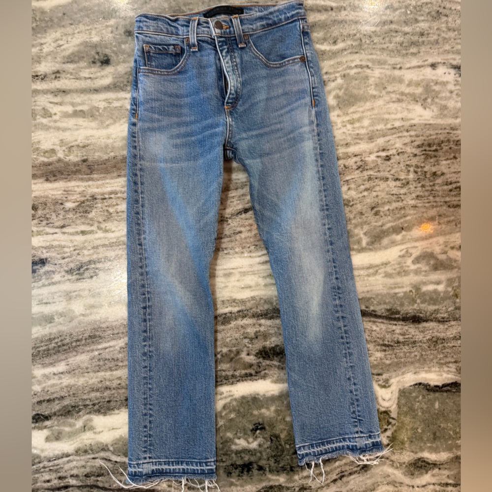 Veronica Beard Jeans Pipeline Ankle Fray
Size 24 - Picture 4 of 9